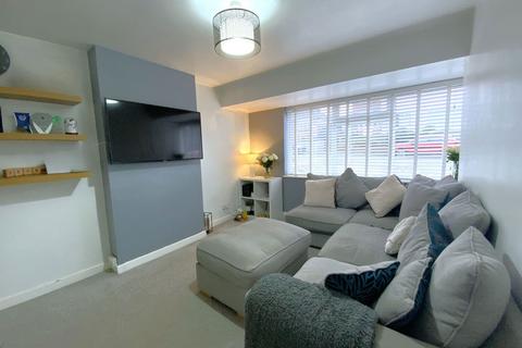 3 bedroom terraced house for sale, Cobham Road, Halesowen B63