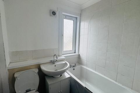 undefined, Willow Drive, Craigneuk, Airdrie, ML6