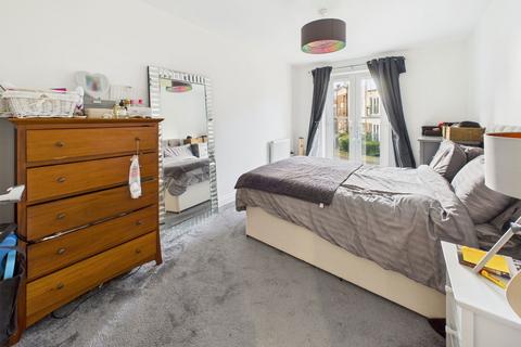 2 bedroom flat for sale, Monarch Way, Shoreham by Sea