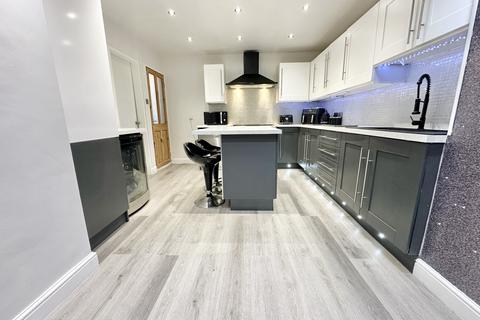 3 bedroom semi-detached house for sale, Merlyn Road, Cleveleys FY5
