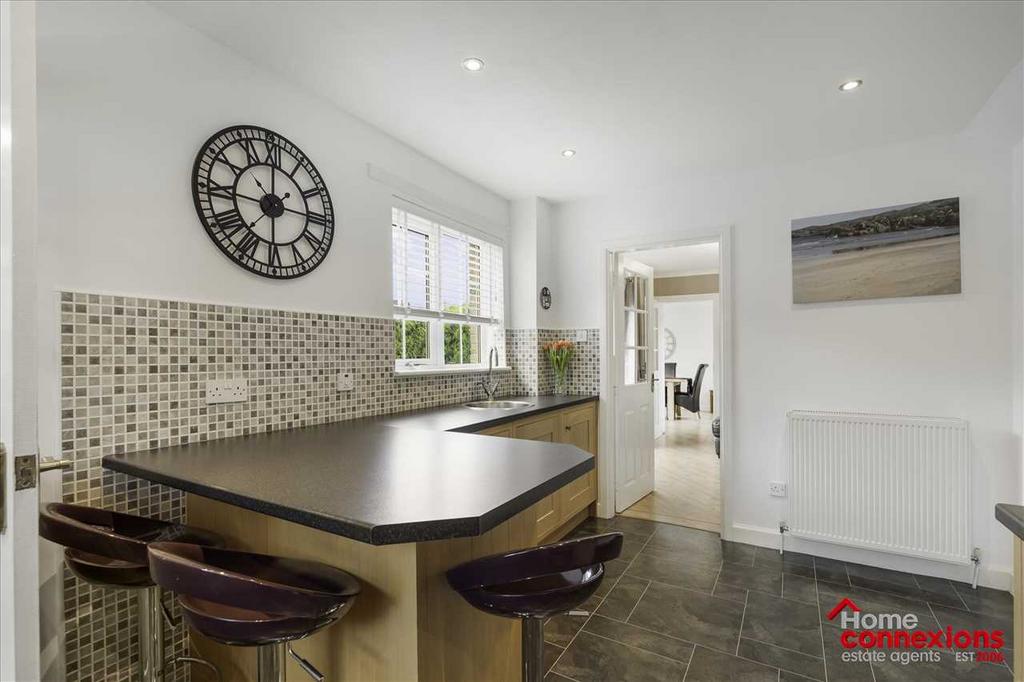 Breakfasting Kitchen