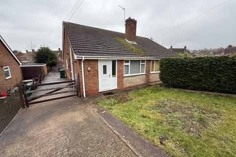 2 bedroom bungalow to rent, Queens Drive, Swadlincote, DE11
