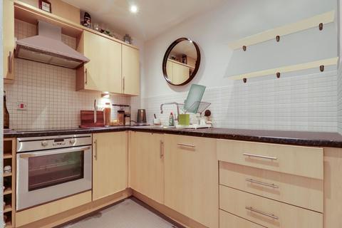 1 bedroom apartment for sale, Langhorn Drive, Challenge Court Langhorn Drive, TW2
