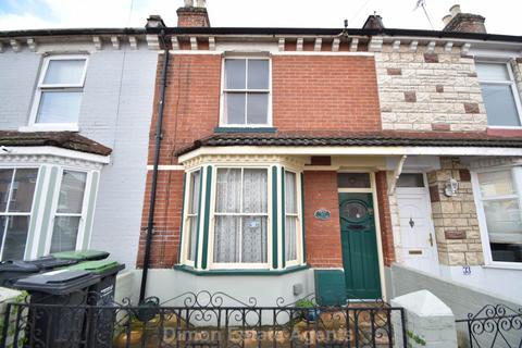 3 bedroom terraced house for sale, Richmond Road, Gosport
