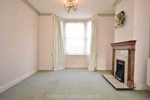 3 bedroom terraced house for sale, Richmond Road, Gosport