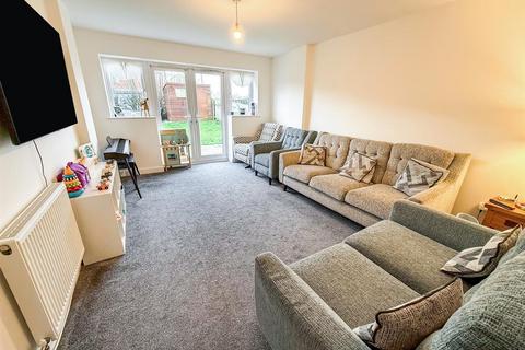 4 bedroom detached house for sale, Cysgod Y Gyrn, Llansilin, Oswestry