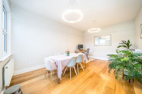 undefined, Park Avenue, Mitcham CR4