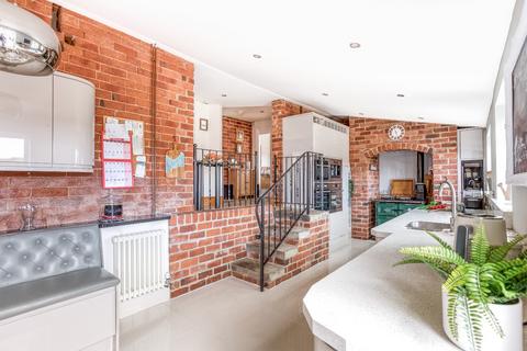 undefined, East Barn, Yew Tree Farm, Woodside, Morley, Ilkeston, Derbyshire, DE7 6DG