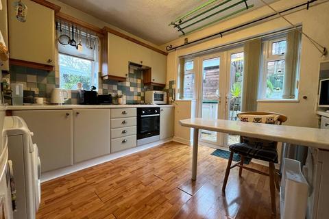 3 bedroom semi-detached house for sale, Vale Drive, Chatham, Kent, ME5