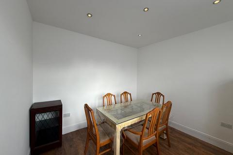 undefined, Vernon Road, Feltham TW13