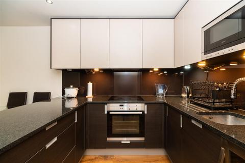 1 bedroom apartment for sale, Ellyson House, Colindale, London
