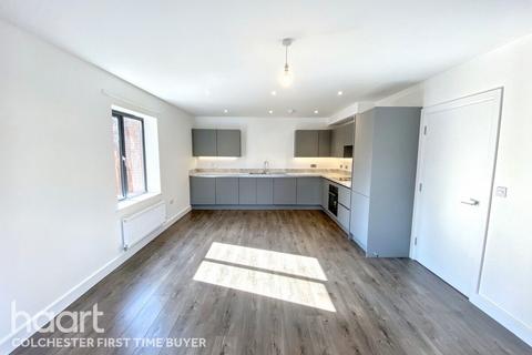 3 bedroom end of terrace house for sale, Joyce Brooks Close, Colchester