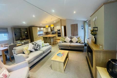 2 bedroom park home for sale, Carlton Meres Holiday Park