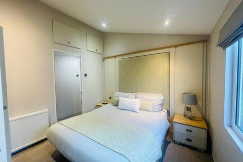 2 bedroom park home for sale, Carlton Meres Holiday Park