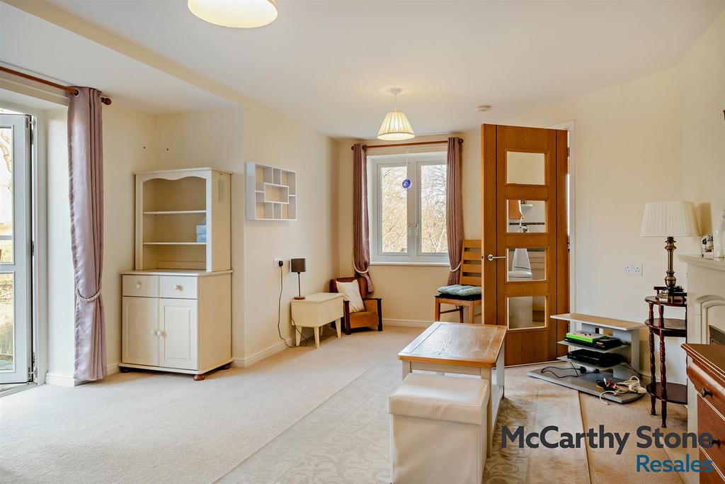 8676530-interior02-800.jpg