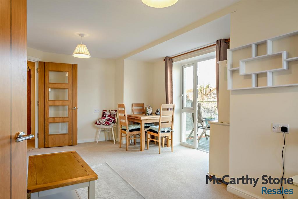 8676530-interior06-800.jpg