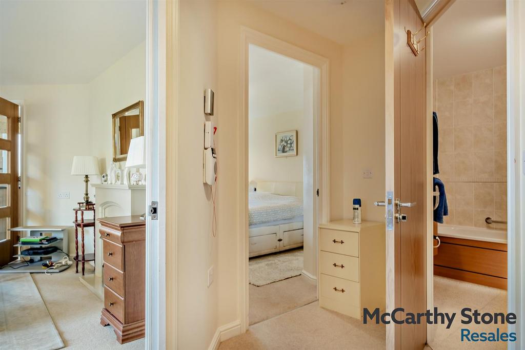 8676530-interior10-800.jpg