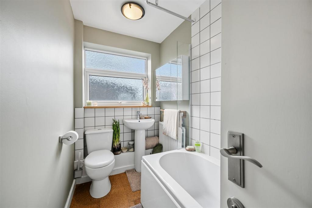 Bathroom.jpg