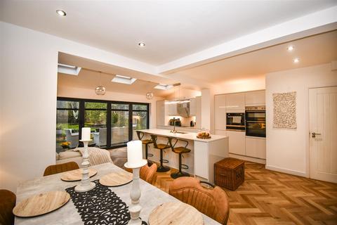 undefined, The Vale, Kirk Ella, Hull