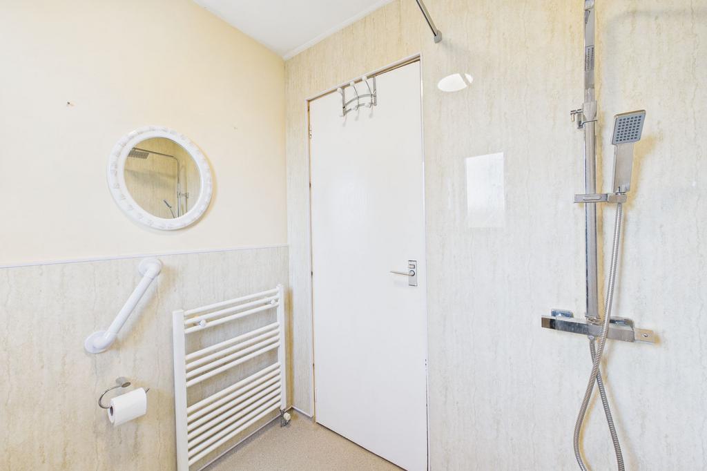 Shower Room Angle 2