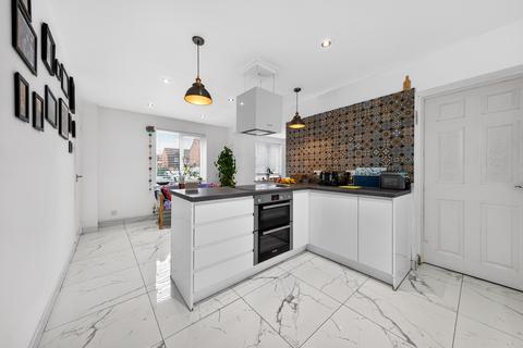 3 bedroom detached house for sale, Hargreaves Nook, Blakelands, Milton Keynes, MK14