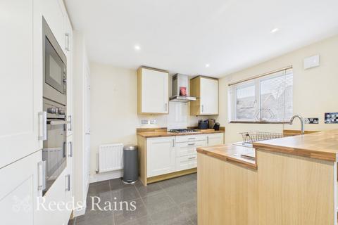 3 bedroom detached house for sale, Berkshire Close, Chorley PR7