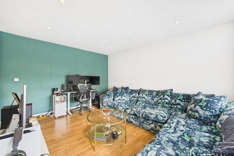 undefined, Elizabeth Road, Basingstoke RG22