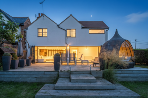 4 bedroom semi-detached house to rent, Stebbing Road, Dunmow CM6