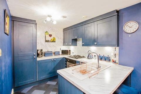 2 bedroom apartment for sale, Charlotte Close, West Yorkshire HX1