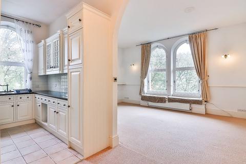 undefined, Flat 8, Halifax HX2