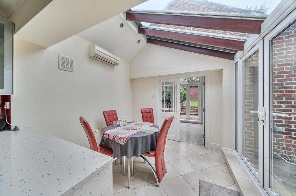 Davidson Frost-Wellings, DFW, Gordon Avenue, Stanm
