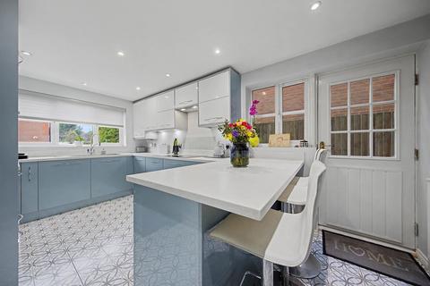 4 bedroom detached house for sale, Gunver Lane, Milton Keynes MK4