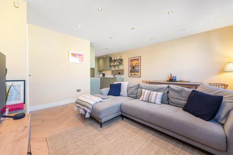 2 bedroom flat for sale, Coldharbour Lane, SW9