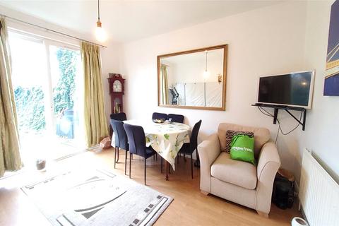3 bedroom semi-detached house to rent, Dorchester Avenue, Harrow, Middlesex, HA2