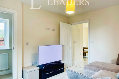 2 bedroom house to rent, Scholars Walk, DY8