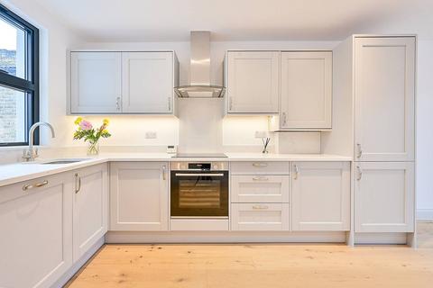 undefined, Northfield Avenue, Northfields, West Ealing, W13