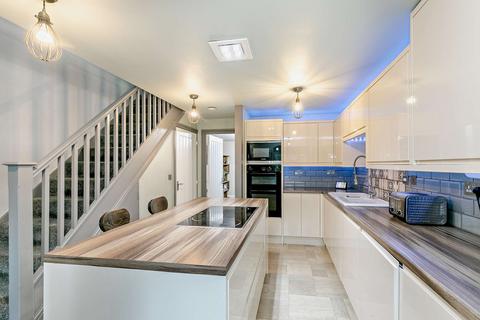 3 bedroom end of terrace house for sale, , Spittal Hardwick Lane, Castleford, Wakefield, WF10 3HX, wakefield
