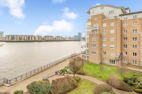 2 bedroom flat for sale, St. Davids Square, London