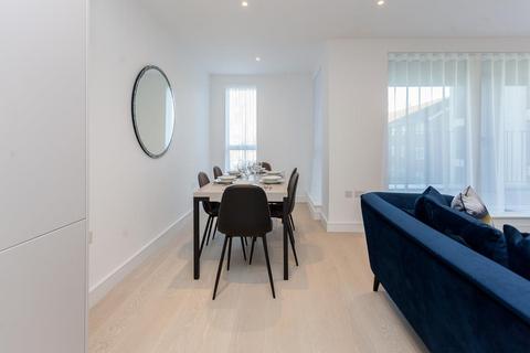 2 bedroom apartment to rent, The Avenue, London NW6