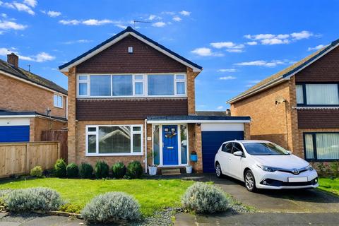3 bedroom detached house for sale, Edgecombe Drive, Darlington