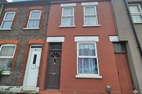 2 bedroom terraced house for sale, Highbury Road, Luton, Bedfordshire, LU3 1AE