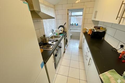 2 bedroom terraced house for sale, Highbury Road, Luton, Bedfordshire, LU3 1AE