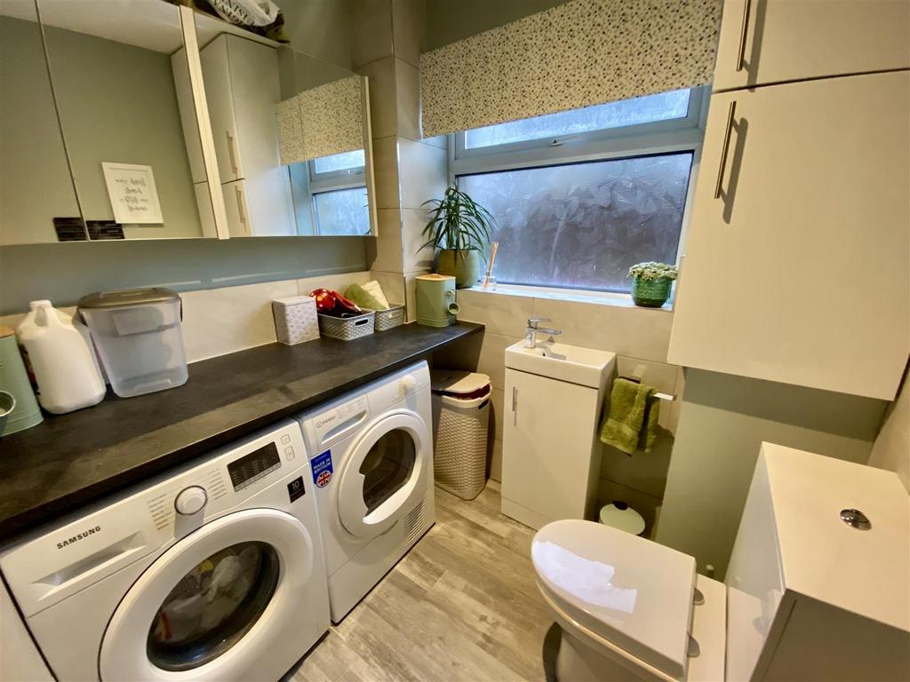 Bramleys Estate Agents - Farrar Drive - Mirfield (