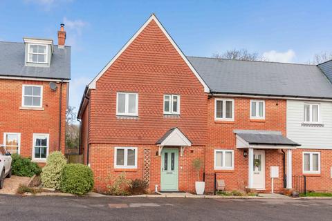 4 bedroom end of terrace house for sale, Oakwood Close, Uckfield TN22