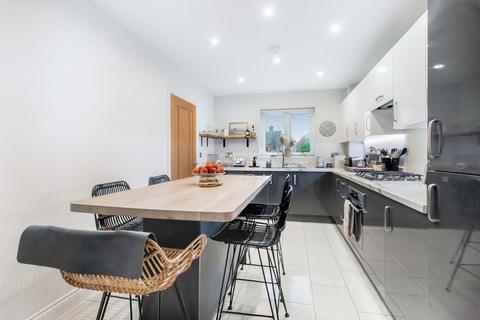 4 bedroom end of terrace house for sale, Oakwood Close, Uckfield TN22