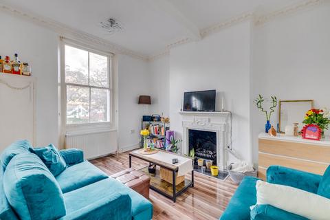 2 bedroom flat for sale, Fulham Road, London