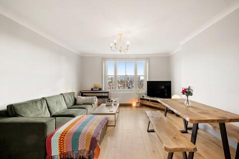 2 bedroom flat to rent, Sutherland Avenue, London