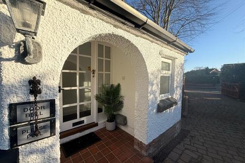 undefined, Raby Drive, Wirral CH63