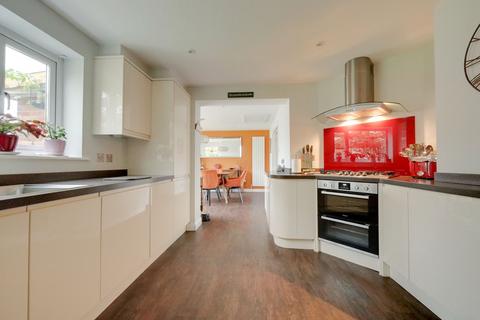 3 bedroom detached house for sale, Chanctonbury Road, Burgess Hill, RH15