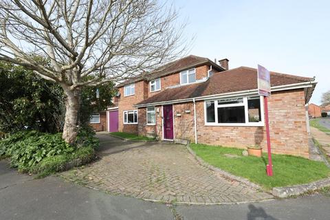 3 bedroom detached house for sale, Chanctonbury Road, Burgess Hill, RH15